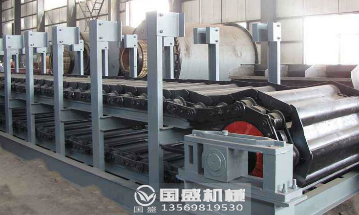 鱗板給料機 鱗板給料機